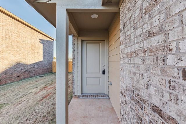 14910 Parkway Center Avenue, Oklahoma City, OK 73134