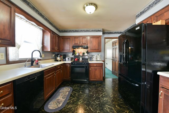 1 Brookline Drive, Clifton Park, NY 12065