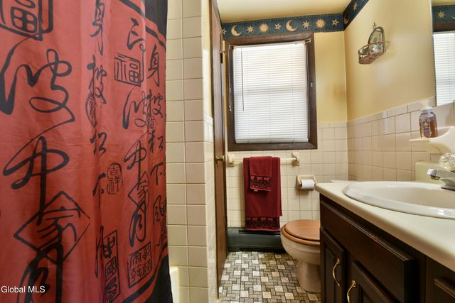 1 Brookline Drive, Clifton Park, NY 12065