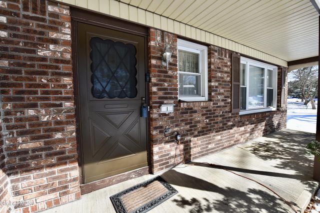 1 Brookline Drive, Clifton Park, NY 12065