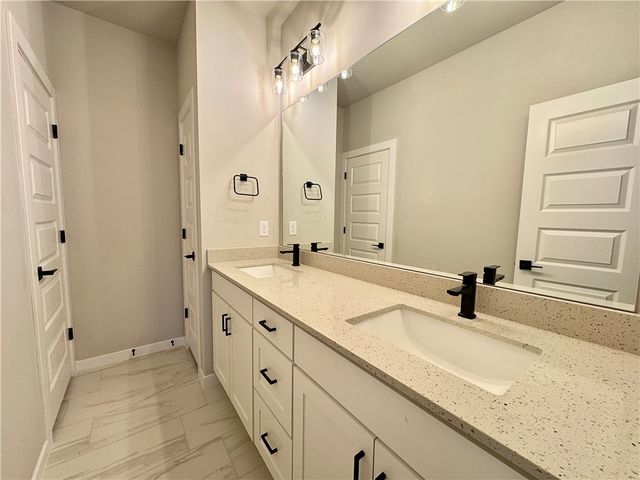 4702 SW Tribe Street, Bentonville, AR 72713