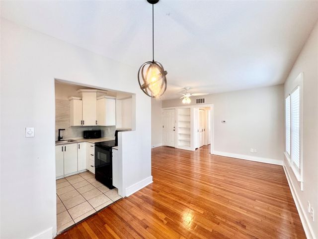 629 E 11th Street 1, Houston, TX 77008