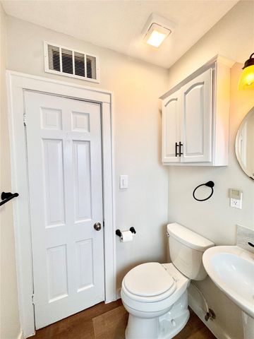 629 E 11th Street 1, Houston, TX 77008