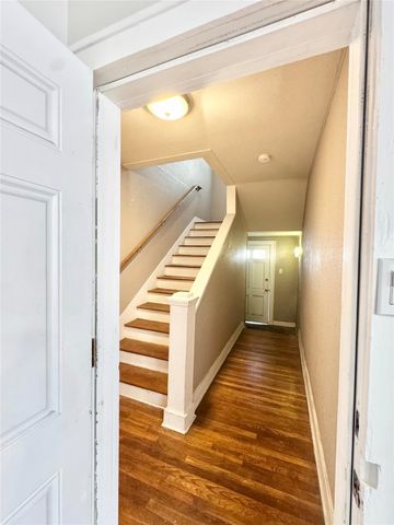 629 E 11th Street 1, Houston, TX 77008