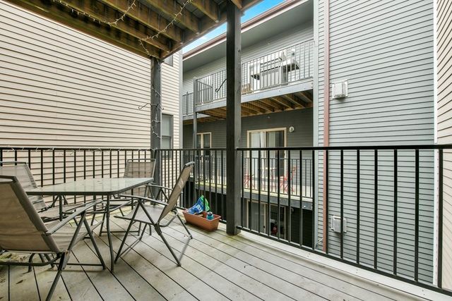 327 W Broadway 2, Boston, MA 02127
