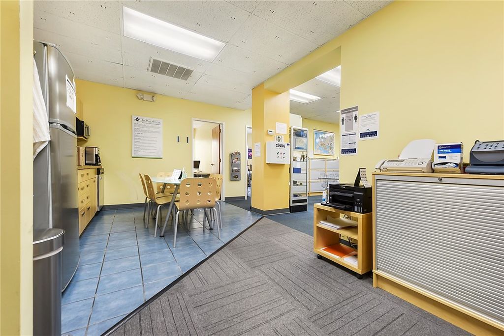 5940 Baum Blvd - 1,556 SF to 2,152 sf For Lease, East Liberty, PA 15206