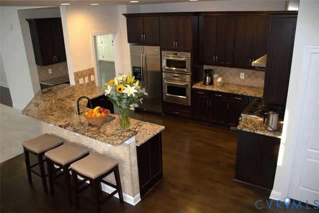 16412 Ravenchase Way, Moseley, VA 23120