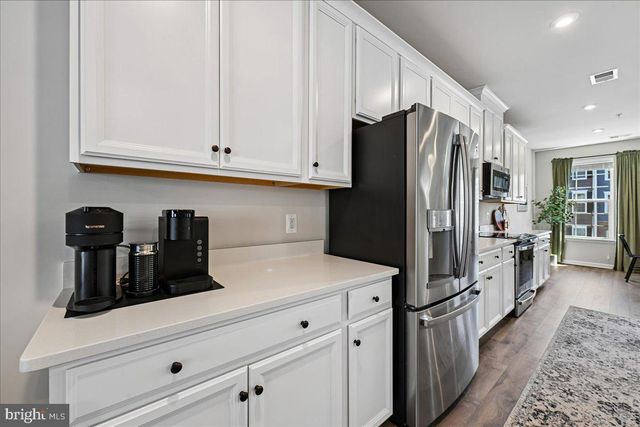 10518 JIM LOVELL LN, Lanham, MD 20706