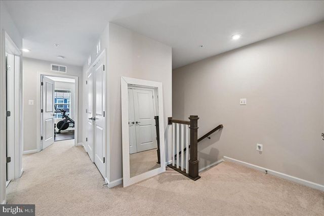 10518 JIM LOVELL LN, Lanham, MD 20706