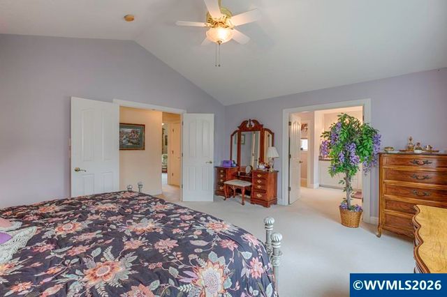 4374 Log Dr NE, Salem, OR 97305