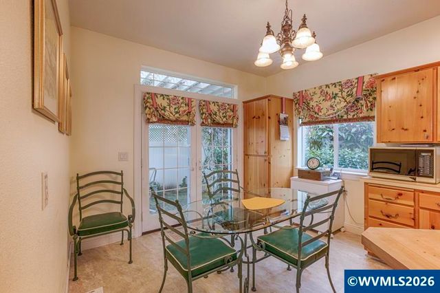 4374 Log Dr NE, Salem, OR 97305