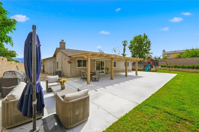 2395 W Chatka Lane, San Bernardino, CA 92410
