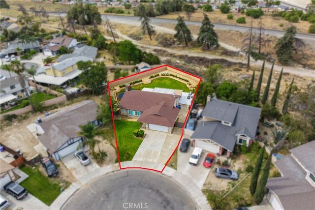 2395 W Chatka Lane, San Bernardino, CA 92410