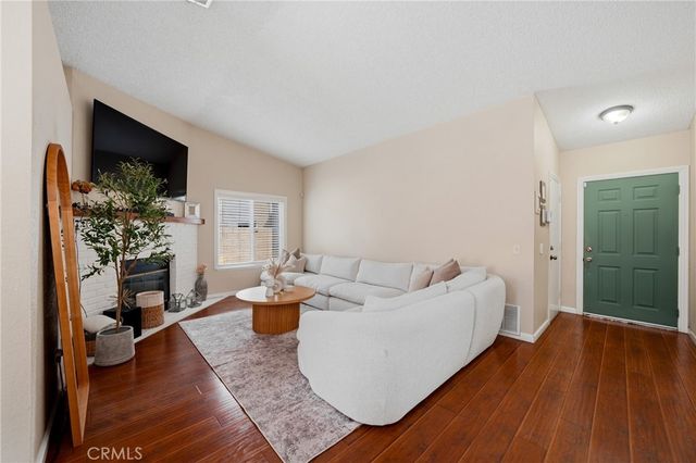 2395 W Chatka Lane, San Bernardino, CA 92410