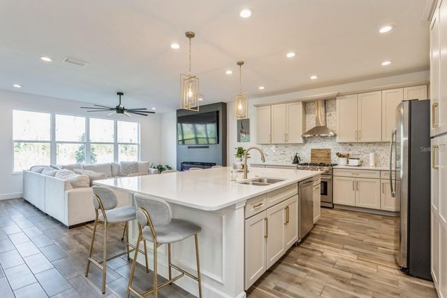 3281 GREAT BANYAN WAY, Wesley Chapel, FL 33543
