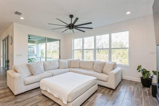 3281 GREAT BANYAN WAY, Wesley Chapel, FL 33543