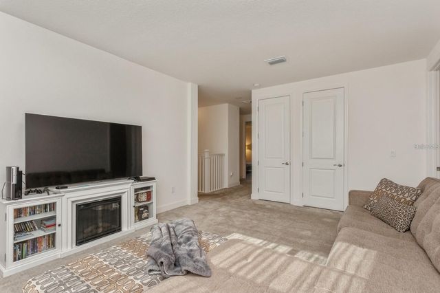 3281 GREAT BANYAN WAY, Wesley Chapel, FL 33543