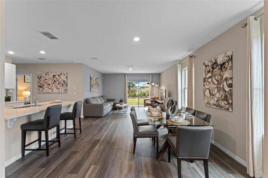 Image 4 of property listing at 3025 HOUSE FINCH ROAD, St Cloud, FL 34773