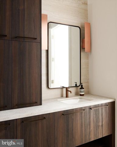 1115 RHODE ISLAND AVE NW, Washington, DC 20005