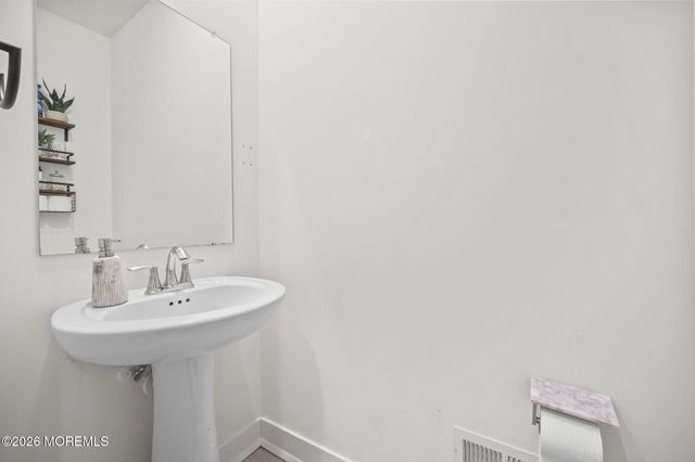 206 Pilot Street, Marlboro, NJ 07746
