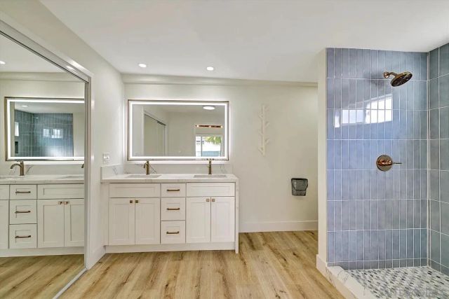 2802 Cowley Way, San Diego, CA 92110