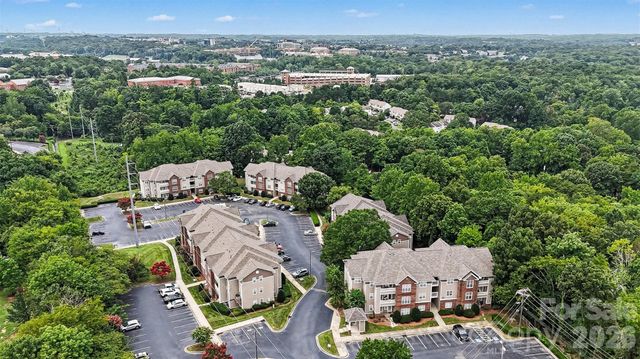9849 Campus Walk Lane D, Charlotte, NC 28262