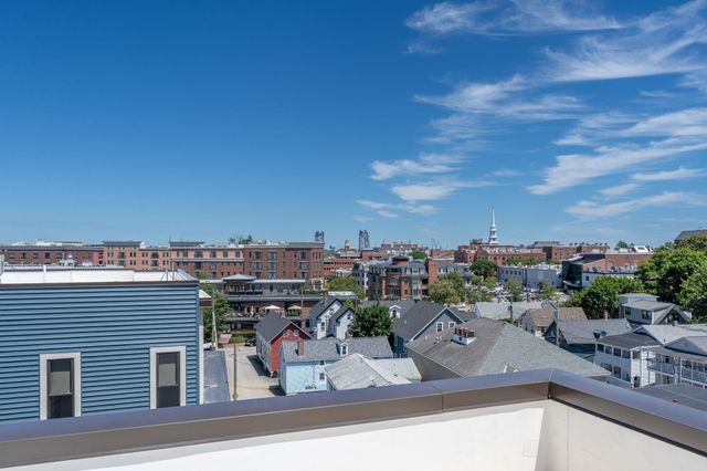 99 Foundry Place 103, Portsmouth, NH 03801
