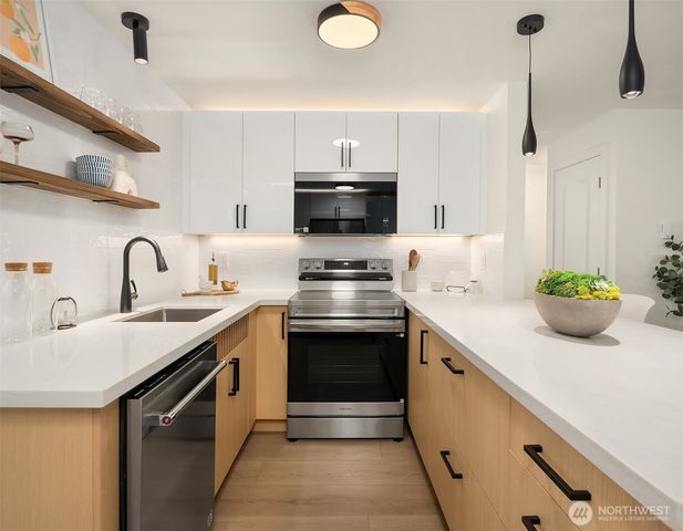 3105 S Hudson St, Seattle, WA 98108