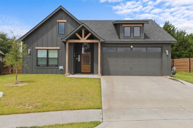 4930 Dry Creek Road, Sherman, TX 75092