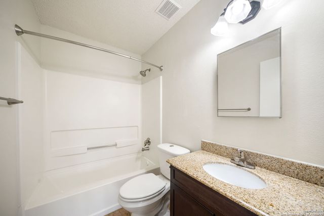 9878 Lauren Mist, San Antonio, TX 78251