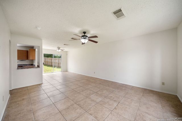 9878 Lauren Mist, San Antonio, TX 78251