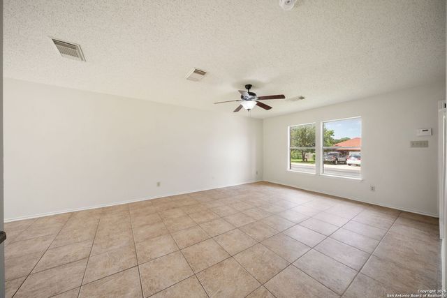9878 Lauren Mist, San Antonio, TX 78251