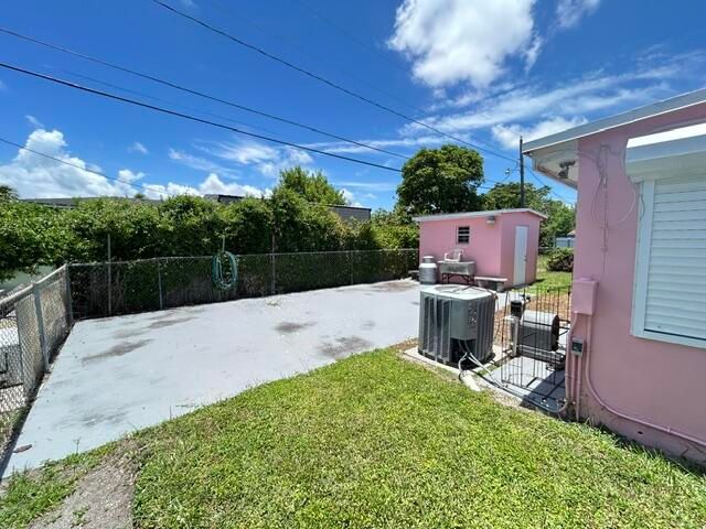 14620 E Polk Street, Miami, FL 33176