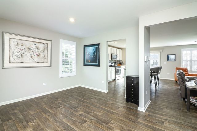 2084 Canyon Creek Court, Aurora, IL 60503