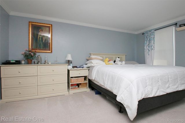 2760 Winter Park Road, Rochester Hills, MI 48309