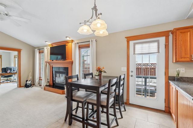 1055 SE Brentwood Drive, Waukee, IA 50263