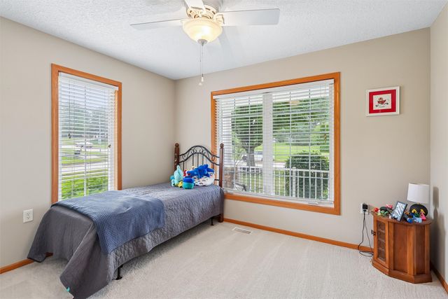 1055 SE Brentwood Drive, Waukee, IA 50263