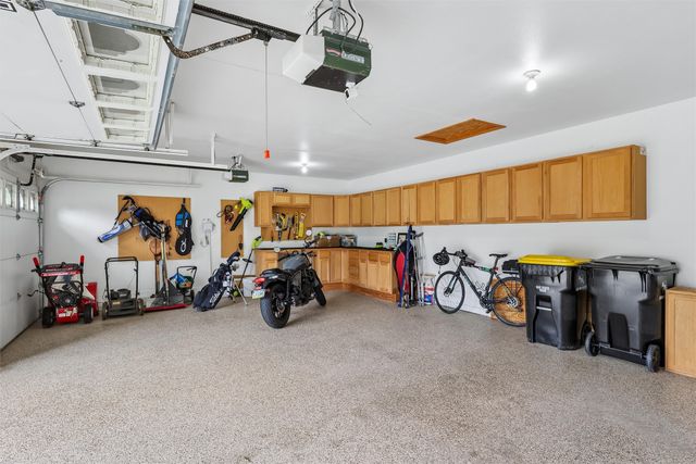1055 SE Brentwood Drive, Waukee, IA 50263