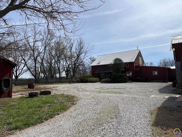 797 E 1217 Rd, Lawrence, KS 66047