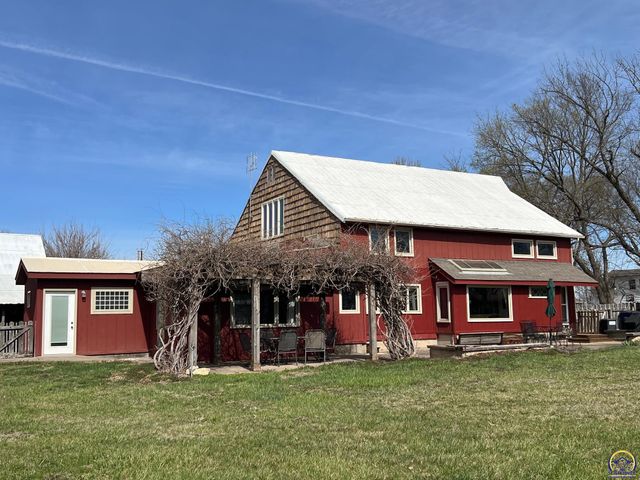 797 E 1217 Rd, Lawrence, KS 66047