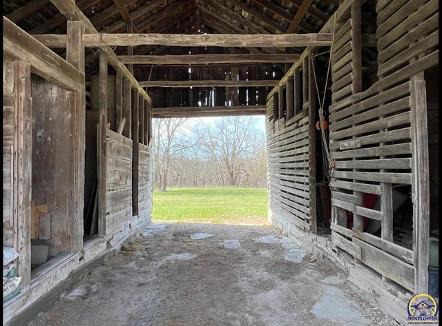 797 E 1217 Rd, Lawrence, KS 66047