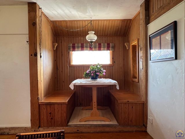 797 E 1217 Rd, Lawrence, KS 66047