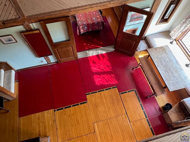 797 E 1217 Rd, Lawrence, KS 66047