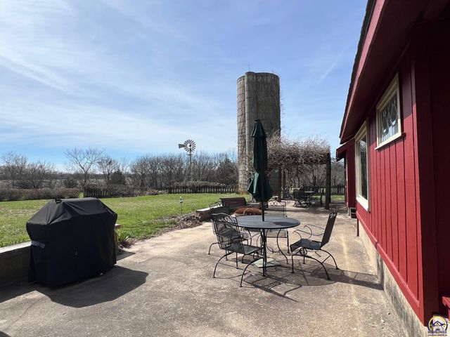 797 E 1217 Rd, Lawrence, KS 66047