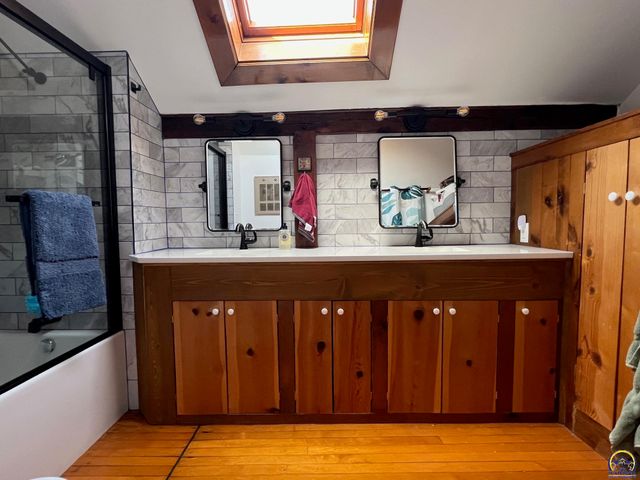 797 E 1217 Rd, Lawrence, KS 66047