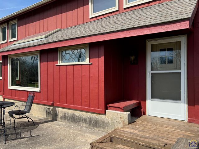 797 E 1217 Rd, Lawrence, KS 66047