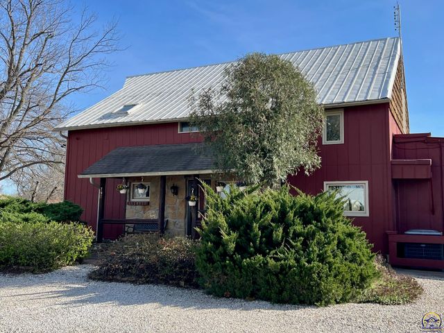 797 E 1217 Rd, Lawrence, KS 66047