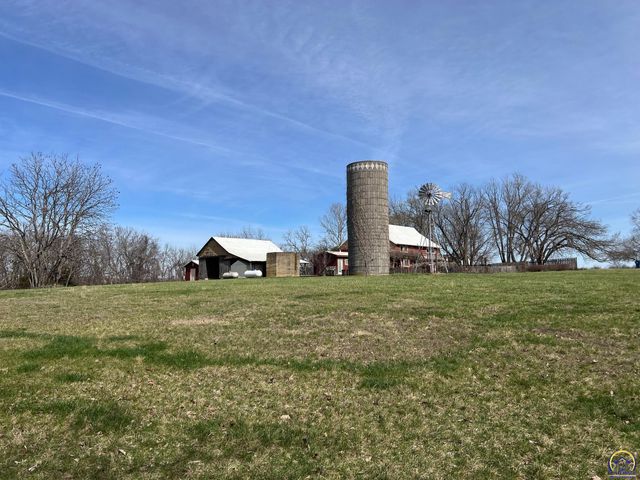 797 E 1217 Rd, Lawrence, KS 66047