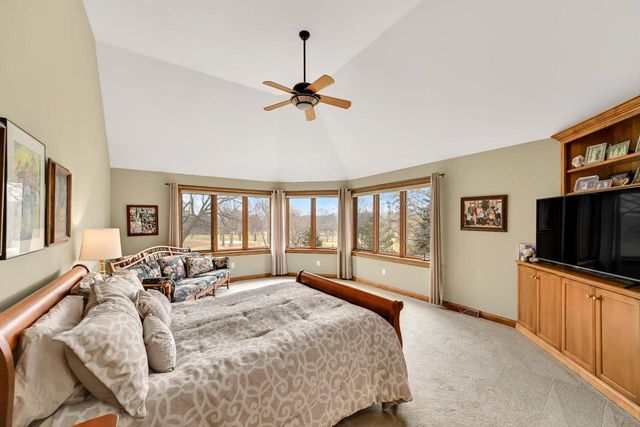 11024 N River TRAIL, Mequon, WI 53092