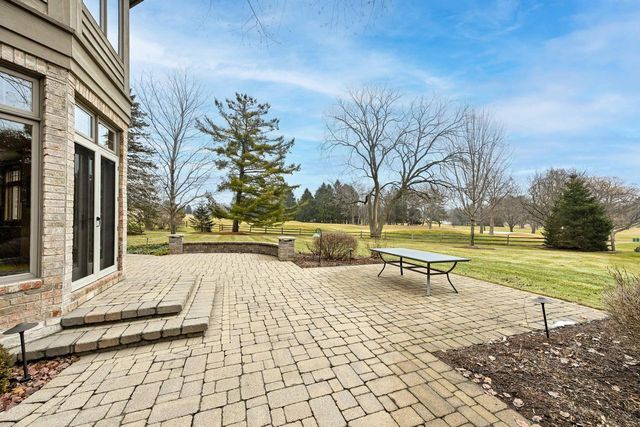 11024 N River TRAIL, Mequon, WI 53092